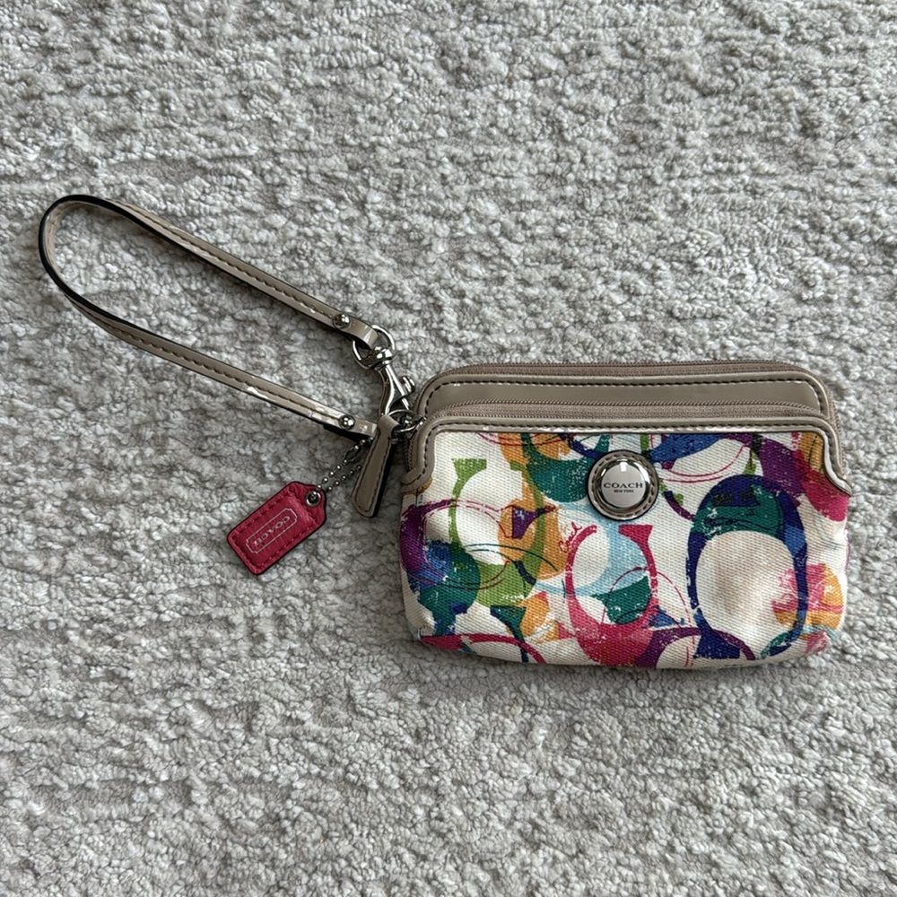 COACH Colorful Poppy with Taupe Patent Leather Details - Authentic- Gently Used - Picture 2 of 9